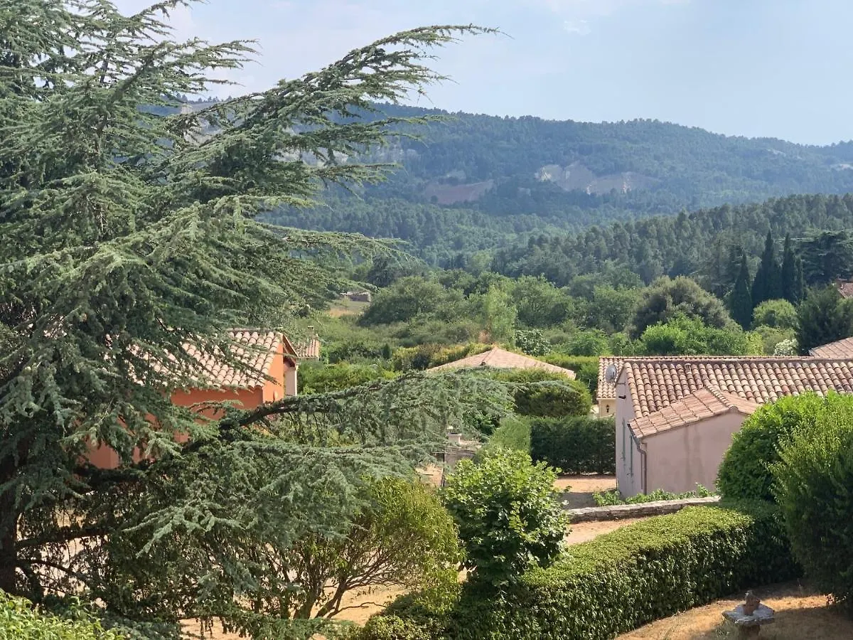 Les Moineaux Bed & Breakfast Rustrel