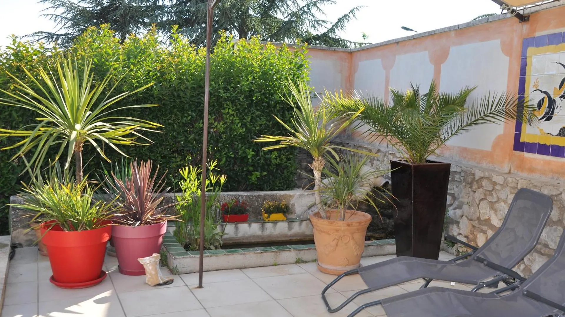 Les Moineaux Bed & Breakfast Rustrel France